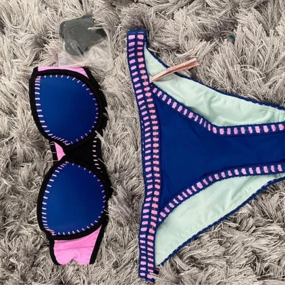 New with tags Victoria secret bottoms size small and top 32B bikini swimsuit